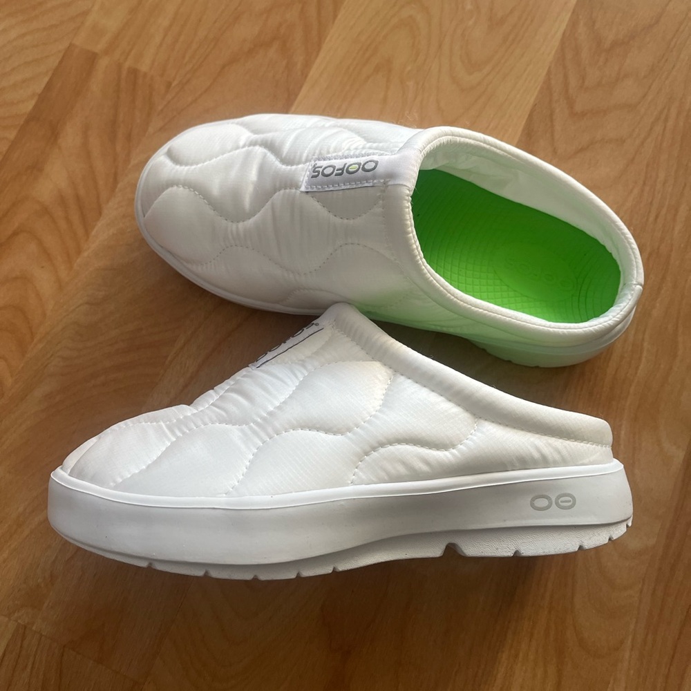 OOFOS OOcozie Thermo Mule - Women’s Size 6